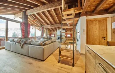 Ein Sitzbereich in der Unterkunft Chalet Guter Hirte