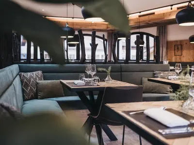 Ein Sitzbereich in der Unterkunft VAYA Zillertal