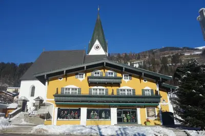 Ein allgemeiner Bergblick oder ein Berglick von der Ferienwohnung aus