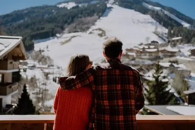 Ein allgemeiner Bergblick oder ein Berglick von des Hotels aus