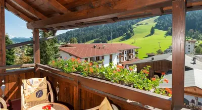Ein allgemeiner Bergblick oder ein Berglick von der Ferienwohnung aus