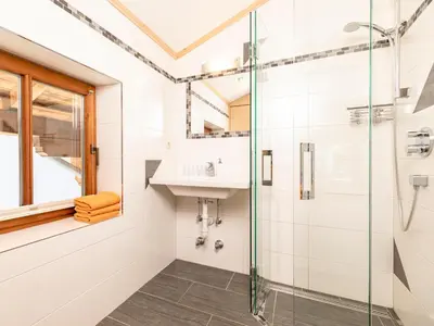 Ein Badezimmer in der Unterkunft Tramberger Apartments