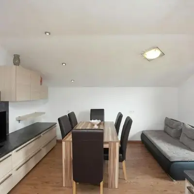 Apartment in Hollersbach near Ski Lift