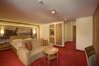 Ein Sitzbereich in der Unterkunft Hotel Bräurup