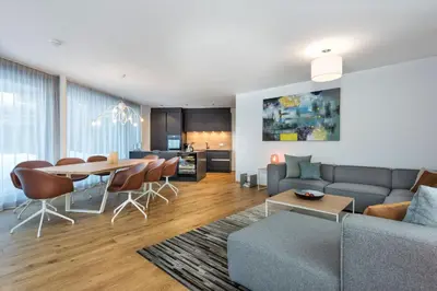 Ein Sitzbereich in der Unterkunft Mountain Chalet Kirchberg by Apartment Managers