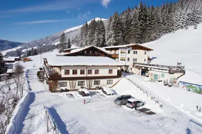 Jugend- und Familienhotel Venedigerhof im Winter