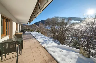 Ein allgemeiner Bergblick oder ein Berglick von der Ferienwohnung aus