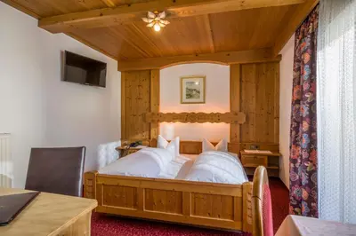 Ein Bett oder Betten in einem Zimmer der Unterkunft Gasthof Zellerstuben