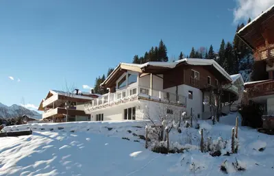 Haus Heidi Apartments im Winter