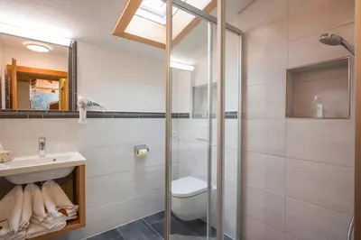Ein Badezimmer in der Unterkunft Ferienhaus Waidmannsruh
