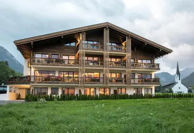 Das Gebäude in dem sich das Aparthotel befindet