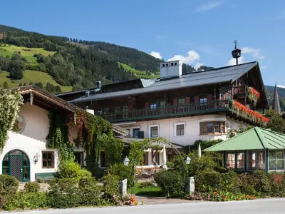 Ein allgemeiner Bergblick oder ein Berglick von des Hotels aus