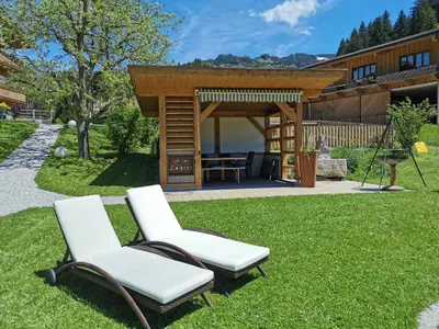 Ein Garten an der Unterkunft Beim Rohrer