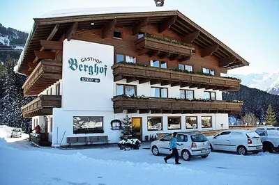 Das Gebäude in dem sich das Ferienhaus befindet