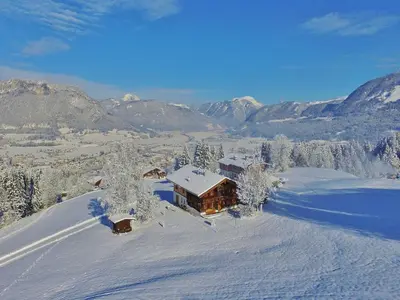 Chalet in St Johann by Ski Slope im Winter