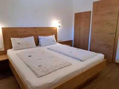 Ein Bett oder Betten in einem Zimmer der Unterkunft Apartment Anton-2 by Interhome
