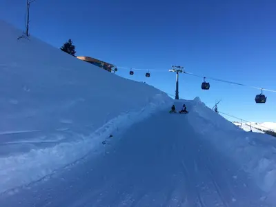 Das Sonnleiten Ski- und Motorradhotel Bruck im Zillertal im Winter