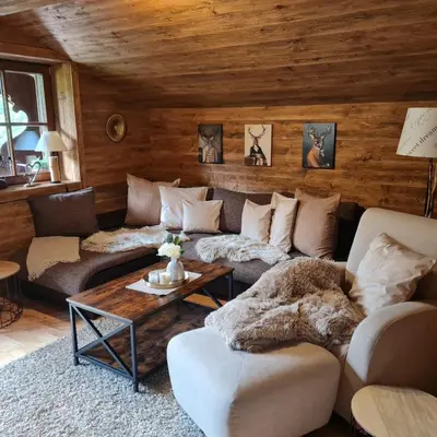Ein Sitzbereich in der Unterkunft Andreas Apartment im Landhaus Moser