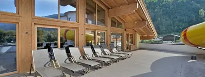 Ein allgemeiner Bergblick oder ein Berglick von des Campingplatzes aus