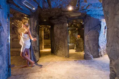 Gäste, die in der Unterkunft Mountainview Lodge - Chalet im Zillertal direkt am 5 Sterne Campingplatz Aufenfeld mit Hallenbad und Sauna übernachten