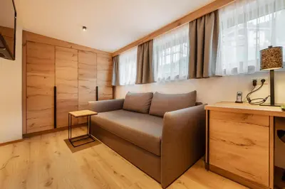Ein Sitzbereich in der Unterkunft Kräuterhotel Hochzillertal