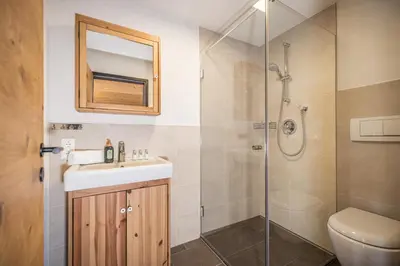 Ein Badezimmer in der Unterkunft Haus Barbara
