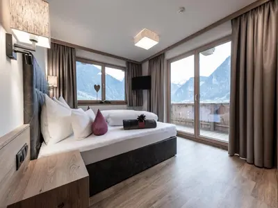 Ein allgemeiner Bergblick oder ein Berglick von des Ferienhauses aus