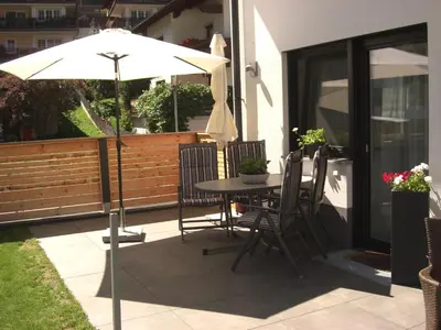 Ein Patio oder anderer Außenbereich in der Unterkunft die Gartenwohnung - Tanja Tipotsch
