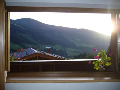 Ein allgemeiner Bergblick oder ein Berglick von der Ferienwohnung aus