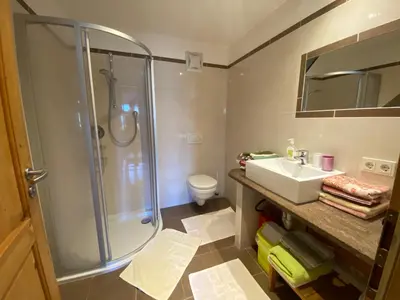 Ein Badezimmer in der Unterkunft Ferienwohnung Marlene