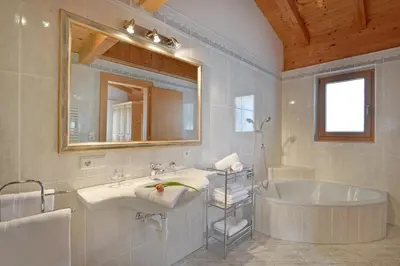 Ein Badezimmer in der Unterkunft Appartementhaus Kostenzer
