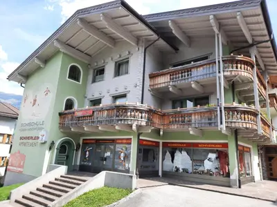 Das Gebäude in dem sich die Ferienwohnung befindet