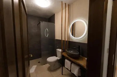 Ein Badezimmer in der Unterkunft Alpenhotel Edelweiss