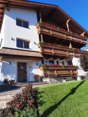 Das Gebäude in dem sich die Pension befindet
