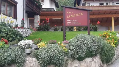 Ein Garten an der Unterkunft Haus Lindner
