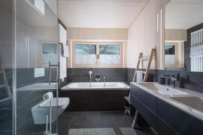 Ein Badezimmer in der Unterkunft pure mountain BASE
