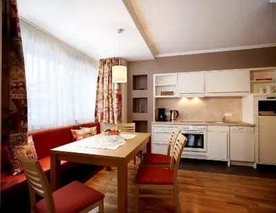 Küche/Küchenzeile in der Unterkunft Sonnblick Apartments und Zimmer - Nationalpark Sommercard inklusive