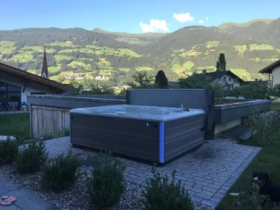 Ein allgemeiner Bergblick oder ein Berglick von der Ferienwohnung aus