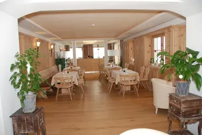Ein Sitzbereich in der Unterkunft Naturresort Senningerhof