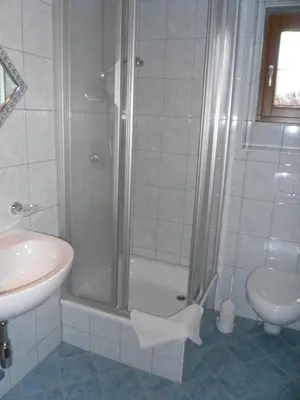 Ein Badezimmer in der Unterkunft Walchenhof
