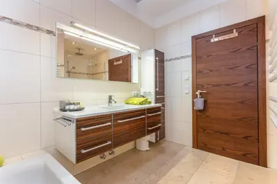 Ein Badezimmer in der Unterkunft Doris Appartements