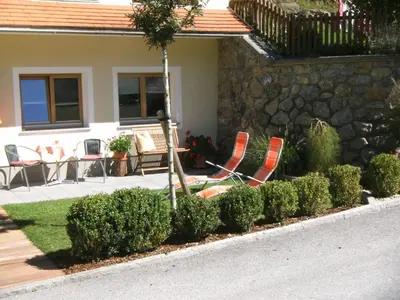 Ein Garten an der Unterkunft Apart Angela
