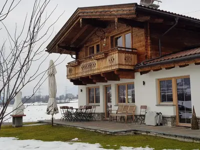 Das Gebäude in dem sich das Chalet befindet