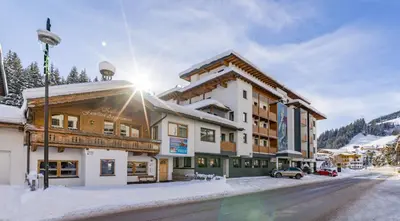 Ein allgemeiner Bergblick oder ein Berglick von der Ferienwohnung aus