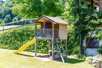 Ein Kinderspielbereich in der Unterkunft Hof Unterhuben