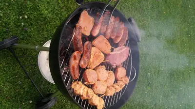Ein für Gäste verfügbarer Grill in der Ferienwohnung