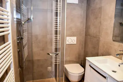 Ein Badezimmer in der Unterkunft Astn Hütten Residenz Waldsicht Königsleiten - Ferienwohnungen