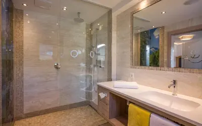 Ein Badezimmer in der Unterkunft Hotel Bichlingerhof