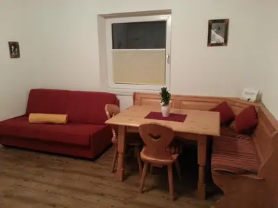 Ein Sitzbereich in der Unterkunft Apartment Sonnbichl