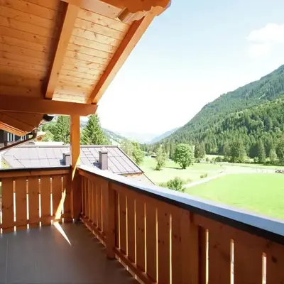 Chalet in Saalbach near Ski Lift